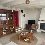 Charmante Maison De Village Avec Patio 10 Minutes A Pied D'arles Fourques (Gard)