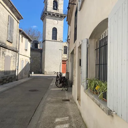 Charmante Maison De Village Avec Patio 10 Minutes A Pied D'arles Dom wakacyjny