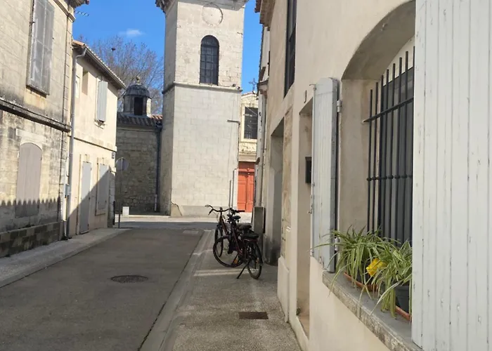 Charmante Maison De Village Avec Patio 10 Minutes A Pied D'arles Σπίτι διακοπών